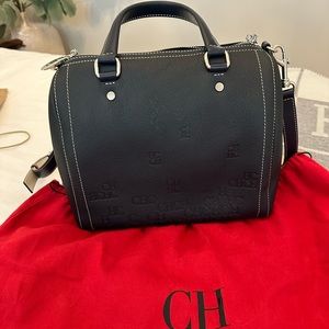 Auth 💯❤️ Carolina Herrera navy leather “speedy” style bag